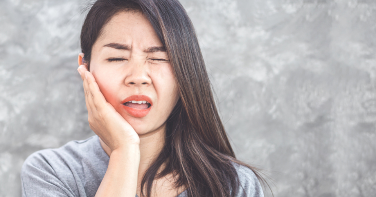 Emergency Dentist Guides: Dealing with Dental Pain and Accidents